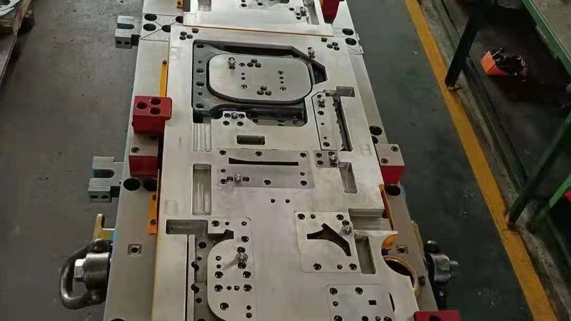 东莞双色模具批发市场价格解析：揭秘影响价格的关键因素**