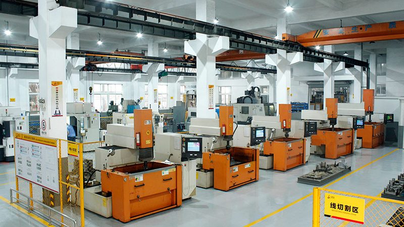 广东大型模具制造厂加工费用：揭秘影响价格的关键因素